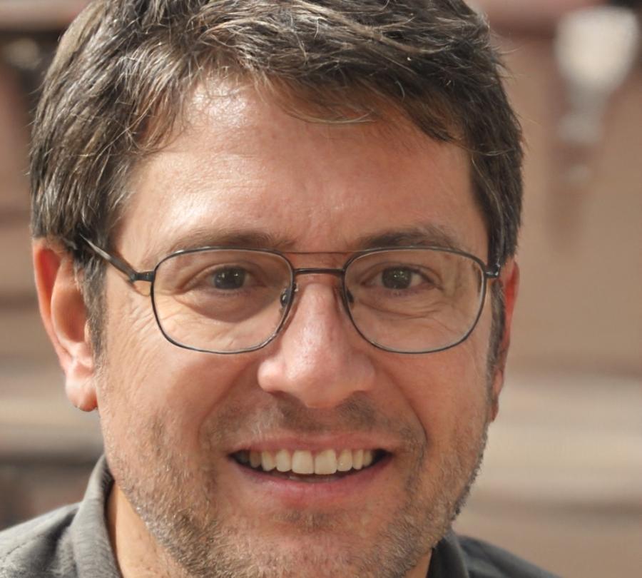 Cem Yıldızhan profil fotoğrafı